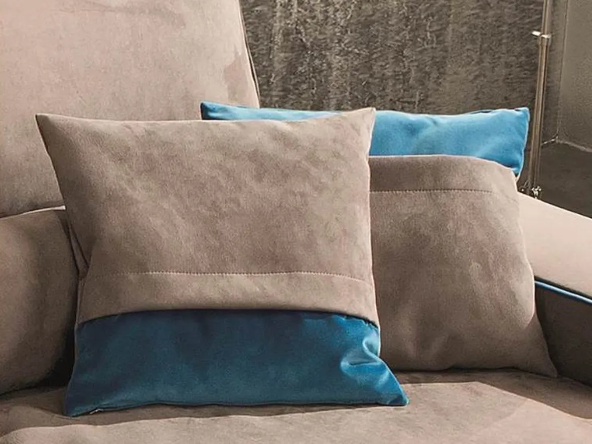 Two-color cushion