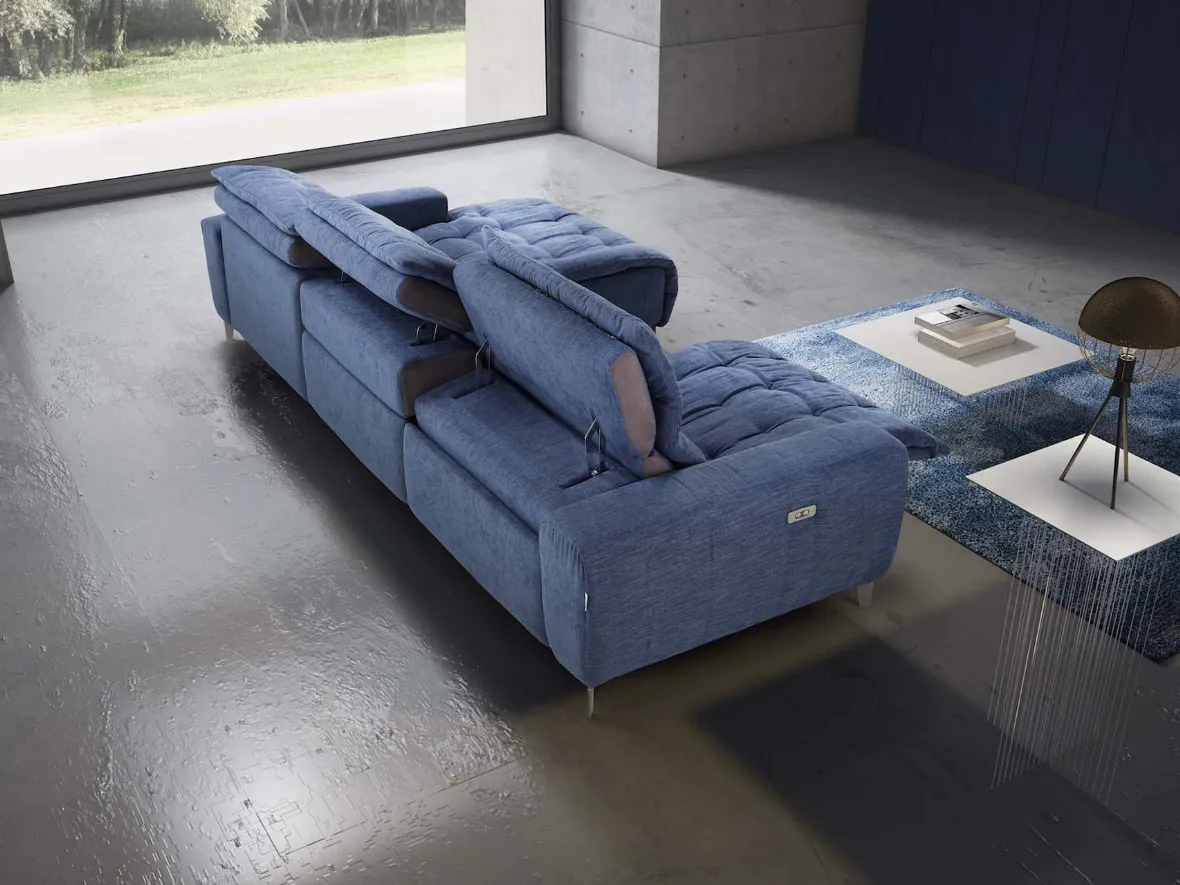 sofa with adjustable backrest