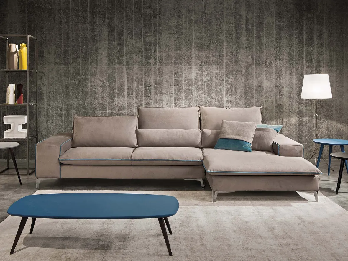 sofa with extendable seat